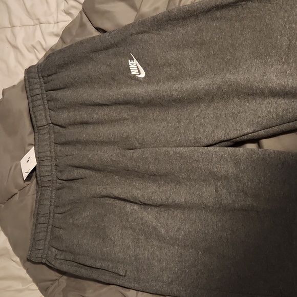 Mens nike sweatpants - Picture 3 of 3
